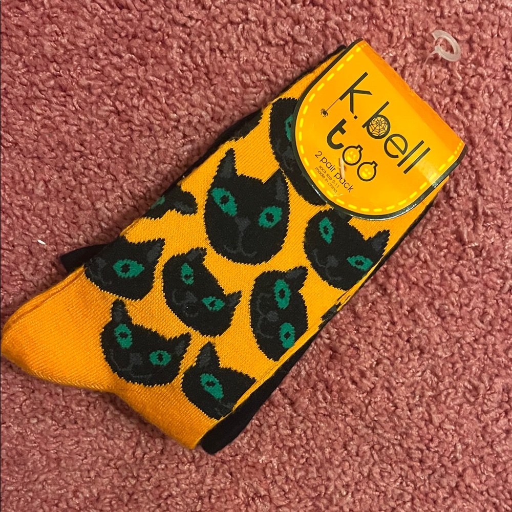 NWT K. Bell Cat Patterned Socks